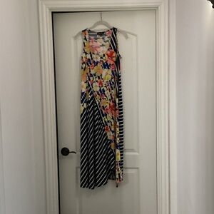 Melissa Paige Sleeveless Maxi Dress Floral Strips Medium